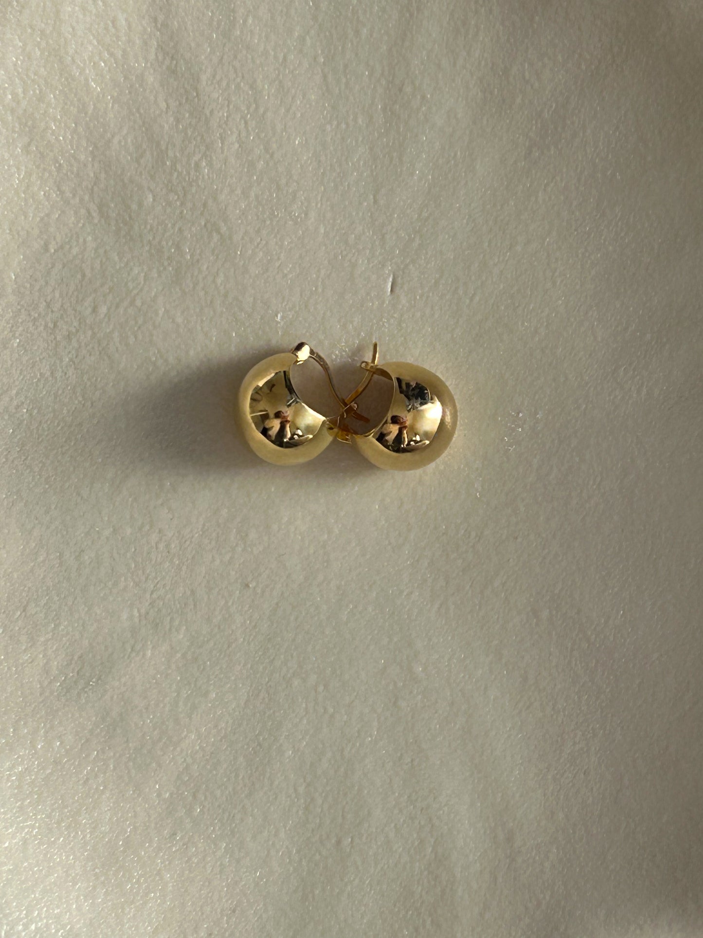 Ball earrings