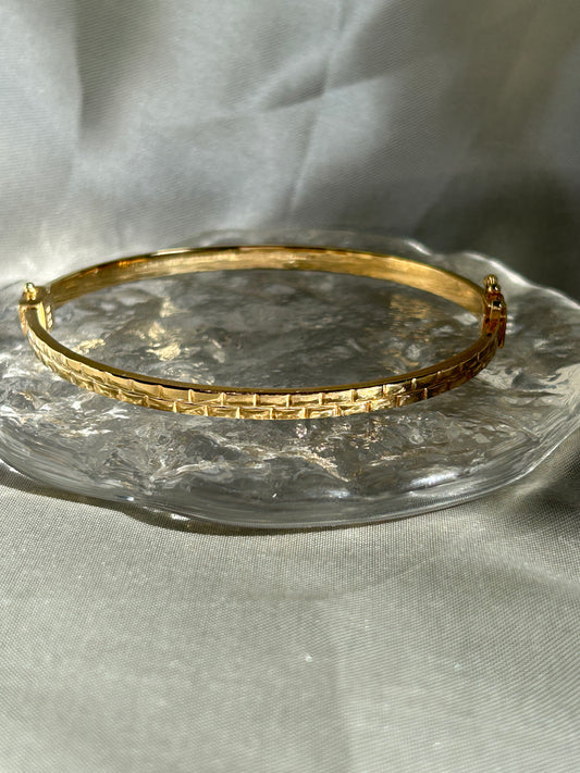 Structured Pattern Sterling Silver Bangle